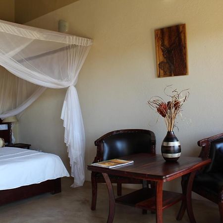 Okutala Etosha Lodge Outjo Eksteriør billede