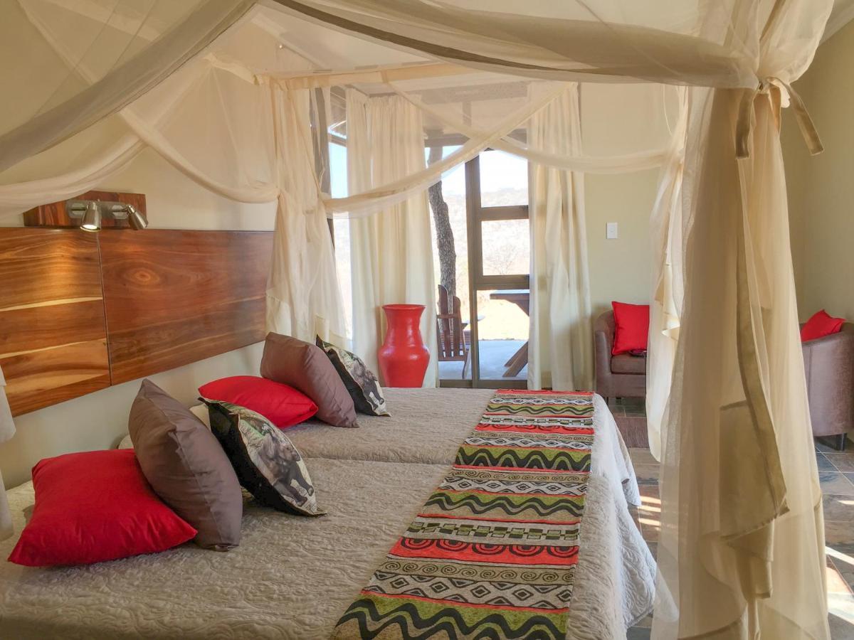 Okutala Etosha Lodge Outjo Eksteriør billede