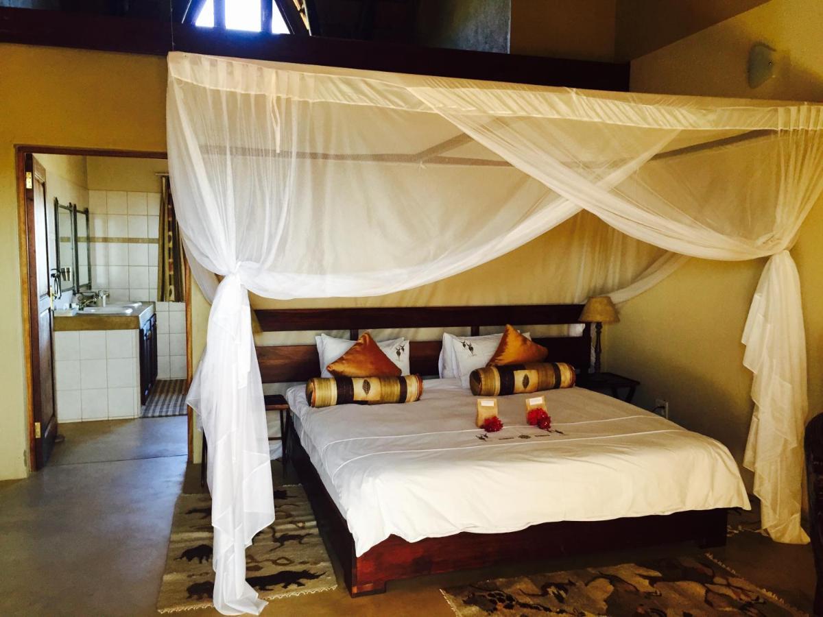Okutala Etosha Lodge Outjo Eksteriør billede