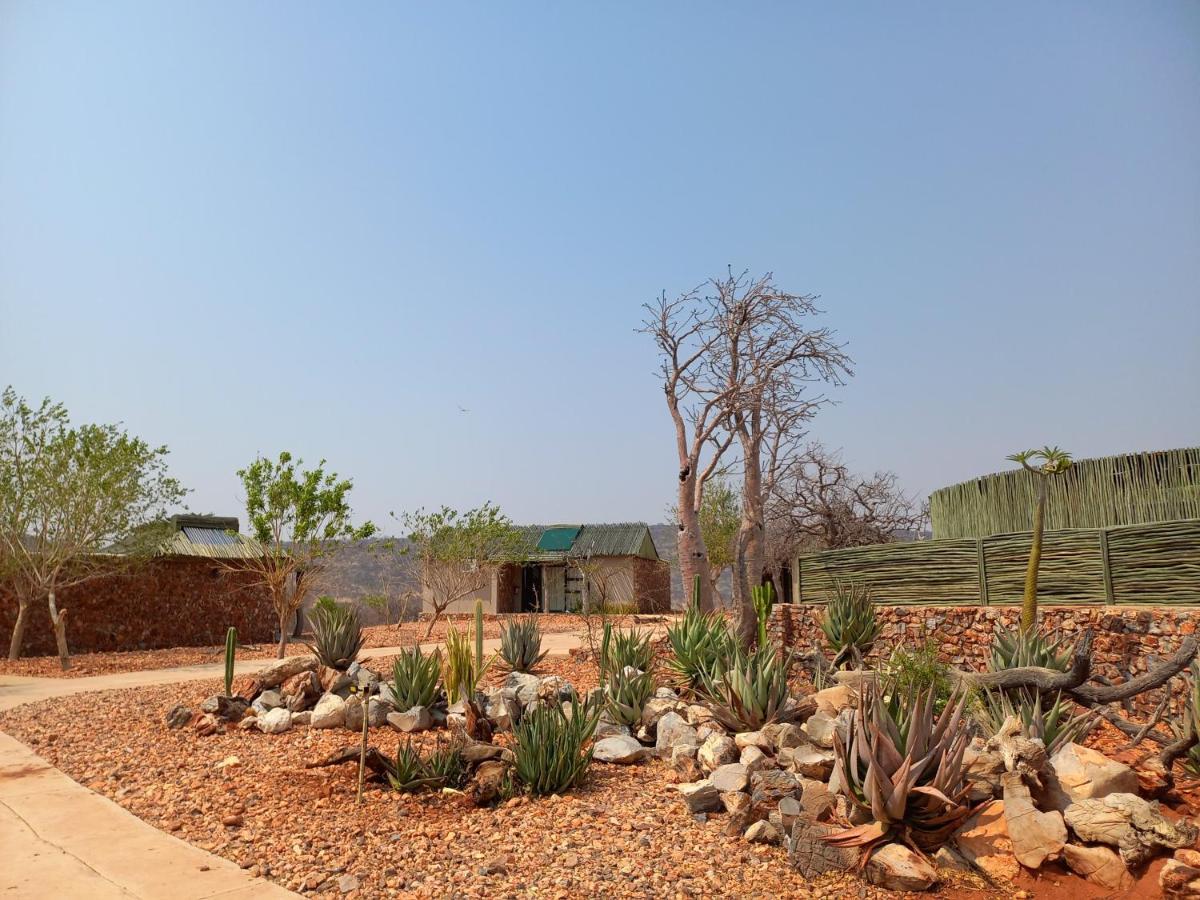 Okutala Etosha Lodge Outjo Eksteriør billede